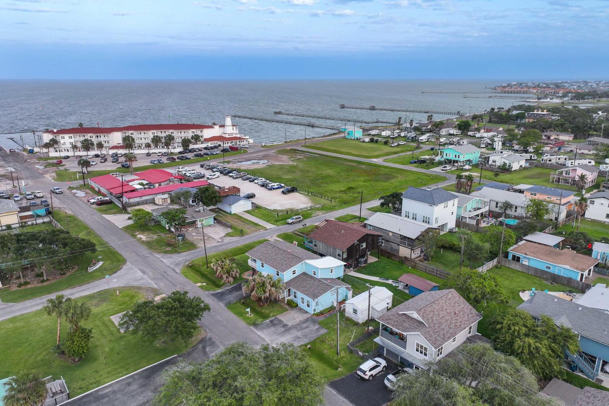 Beautiful Rockport Townhome - Walk To Aransas Bay! Экстерьер фото